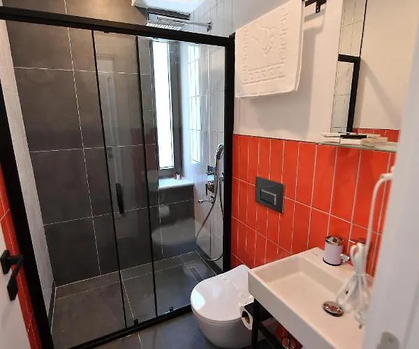 Hotel Italic *